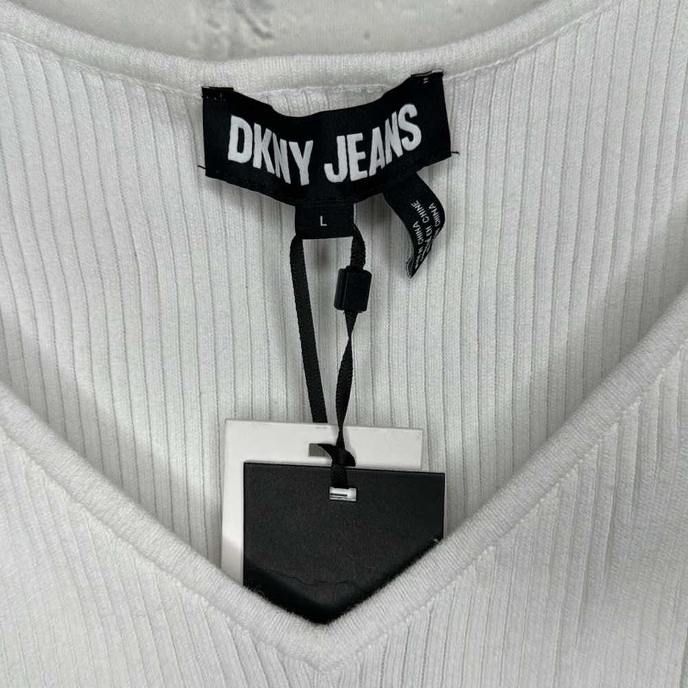 DKNY Ribbed Cropped Tank Top - Picture 4 of 7